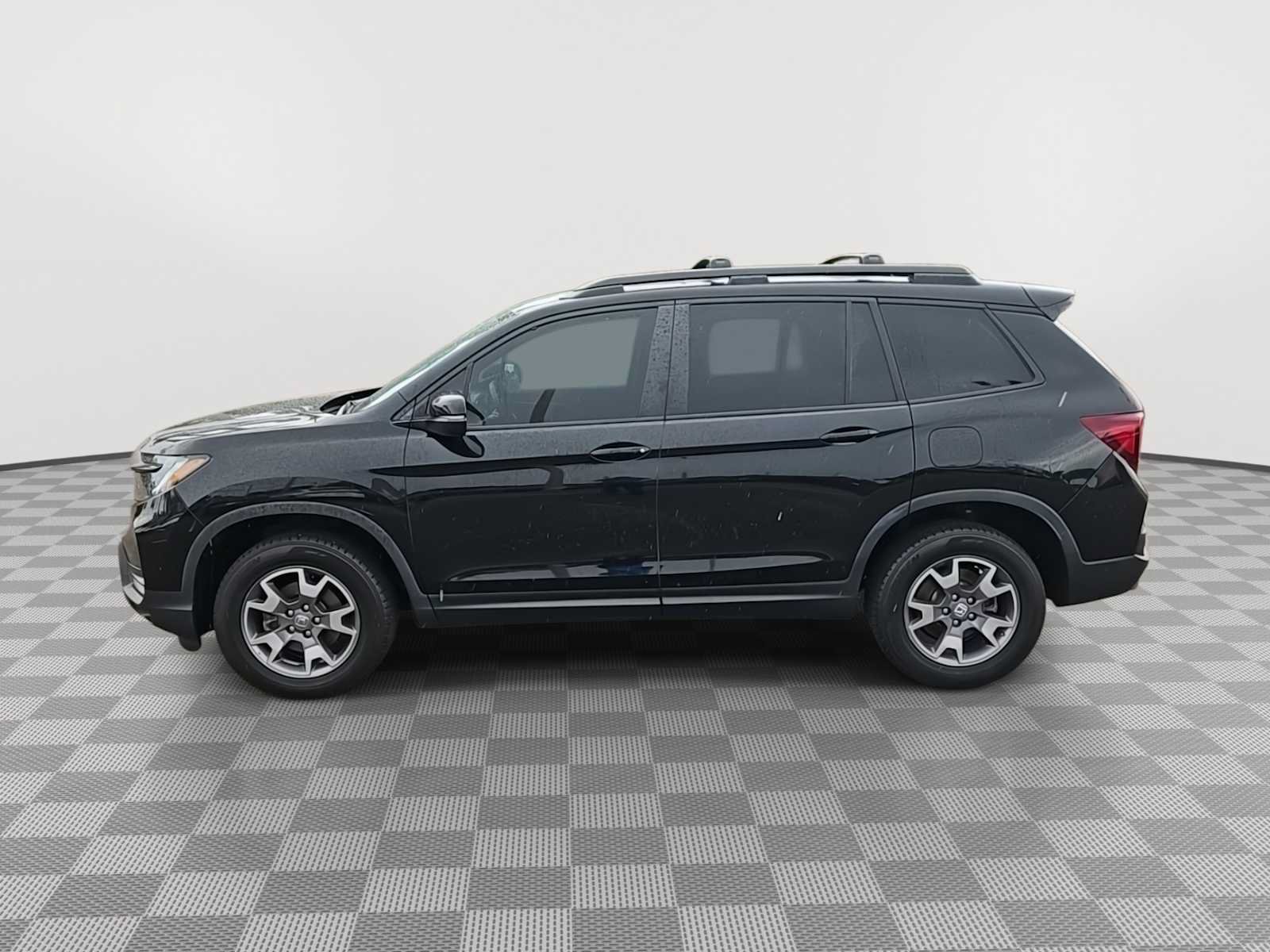Used 2023 Honda Passport TrailSport image 5