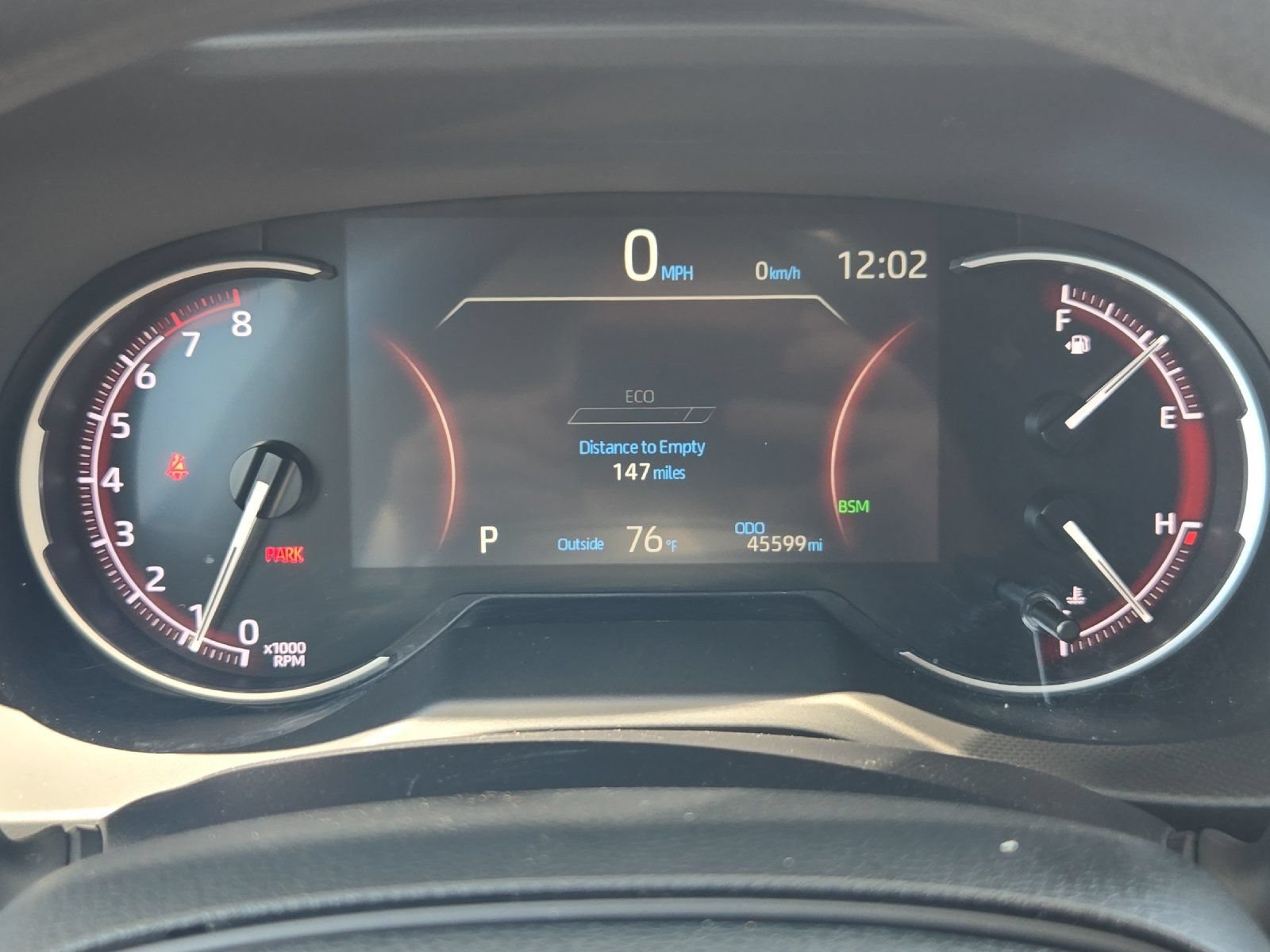 Used 2024 Toyota RAV4 XLE FWD image 21
