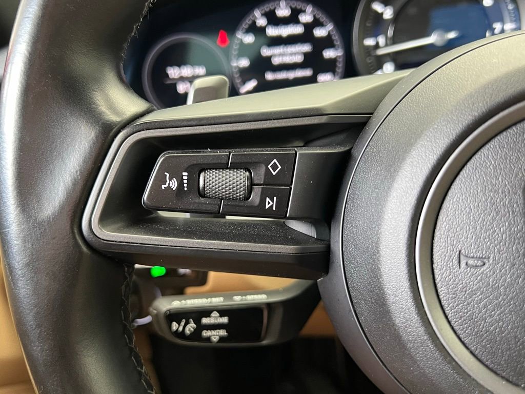 Used 2021 Porsche 911 Carrera image 9