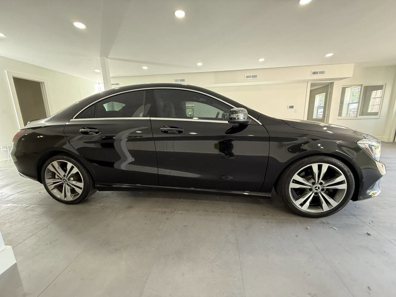Used 2019 Mercedes-Benz CLA 250 image 8