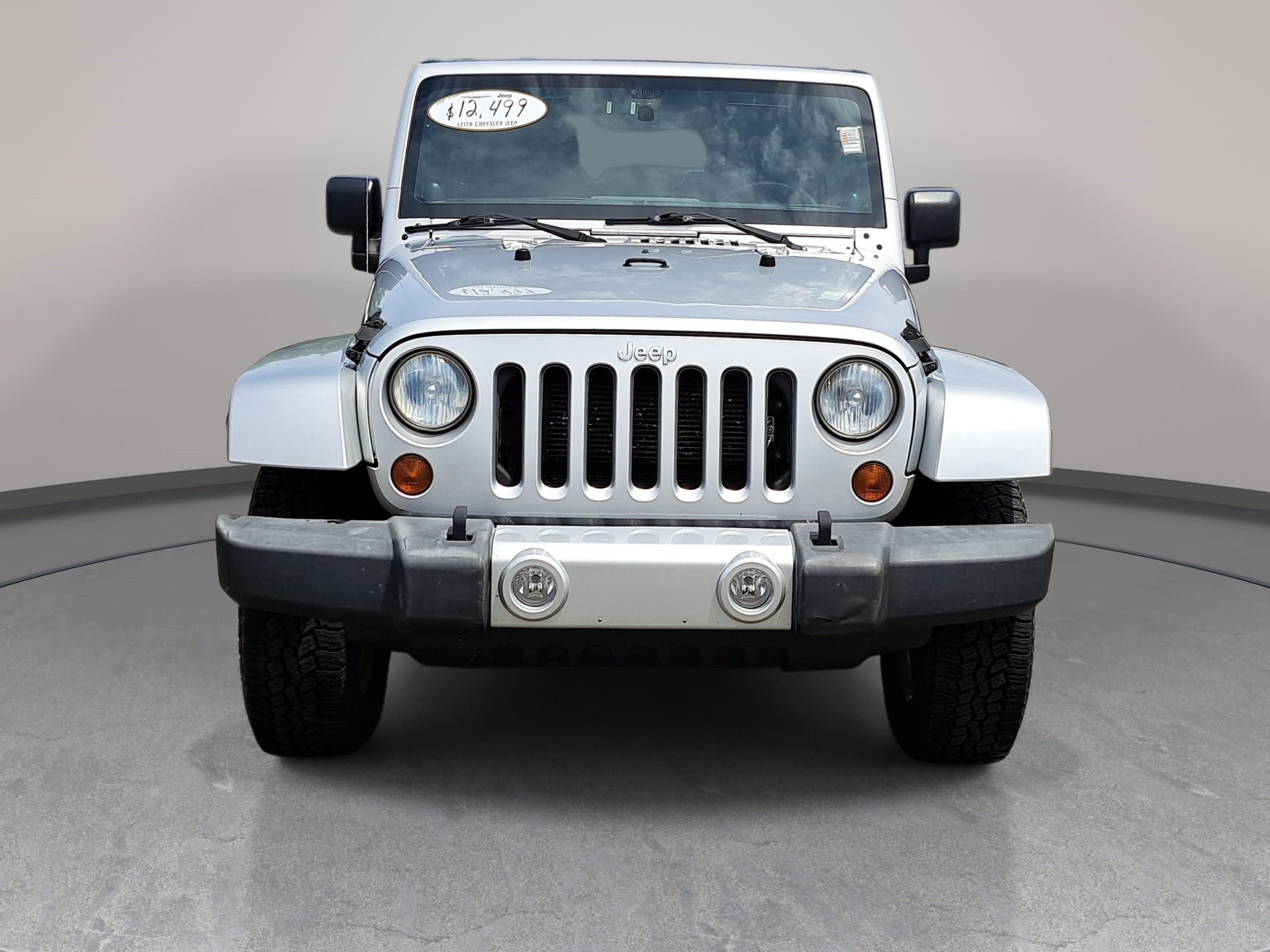 Used 2012 Jeep Wrangler Unlimited Sahara w/ Dual Top Group AWD/4WD image 2