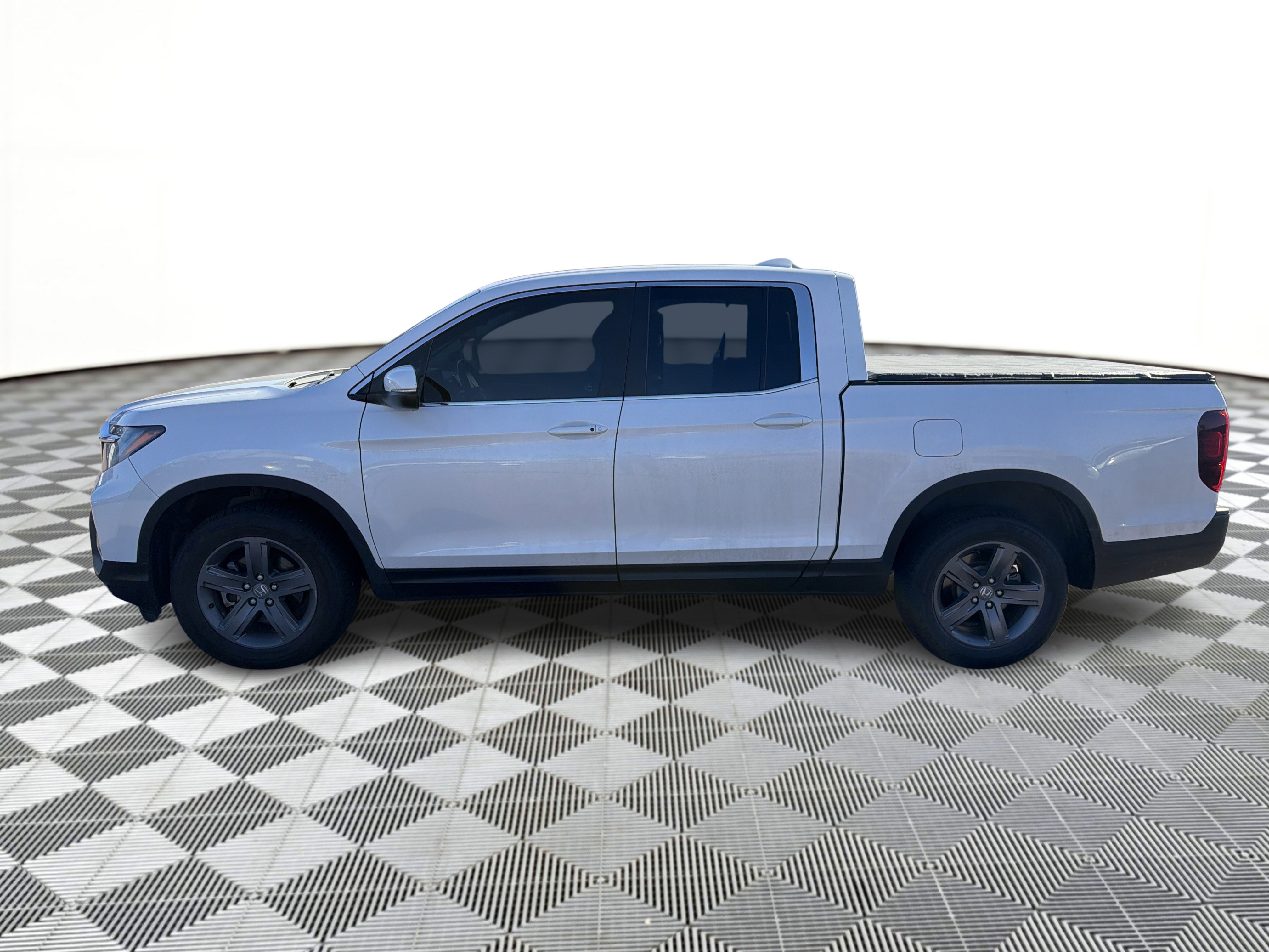 Used 2023 Honda Ridgeline RTL image 2