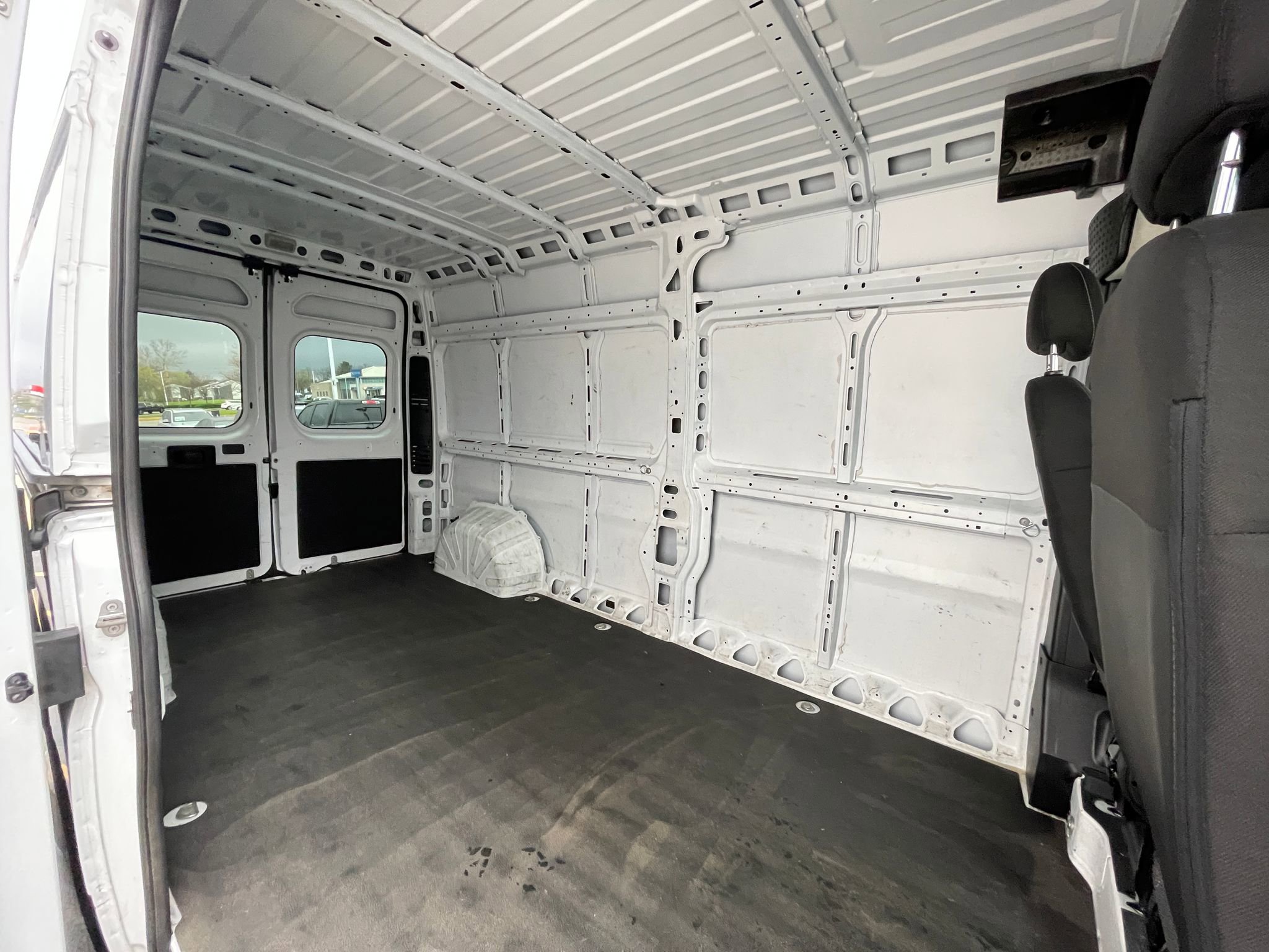 Used 2023 RAM ProMaster 2500 FWD image 27