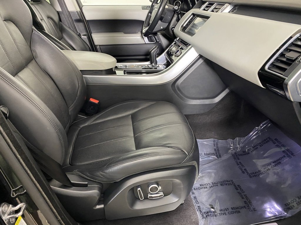 Used 2016 Land Rover Range Rover Sport HSE image 33