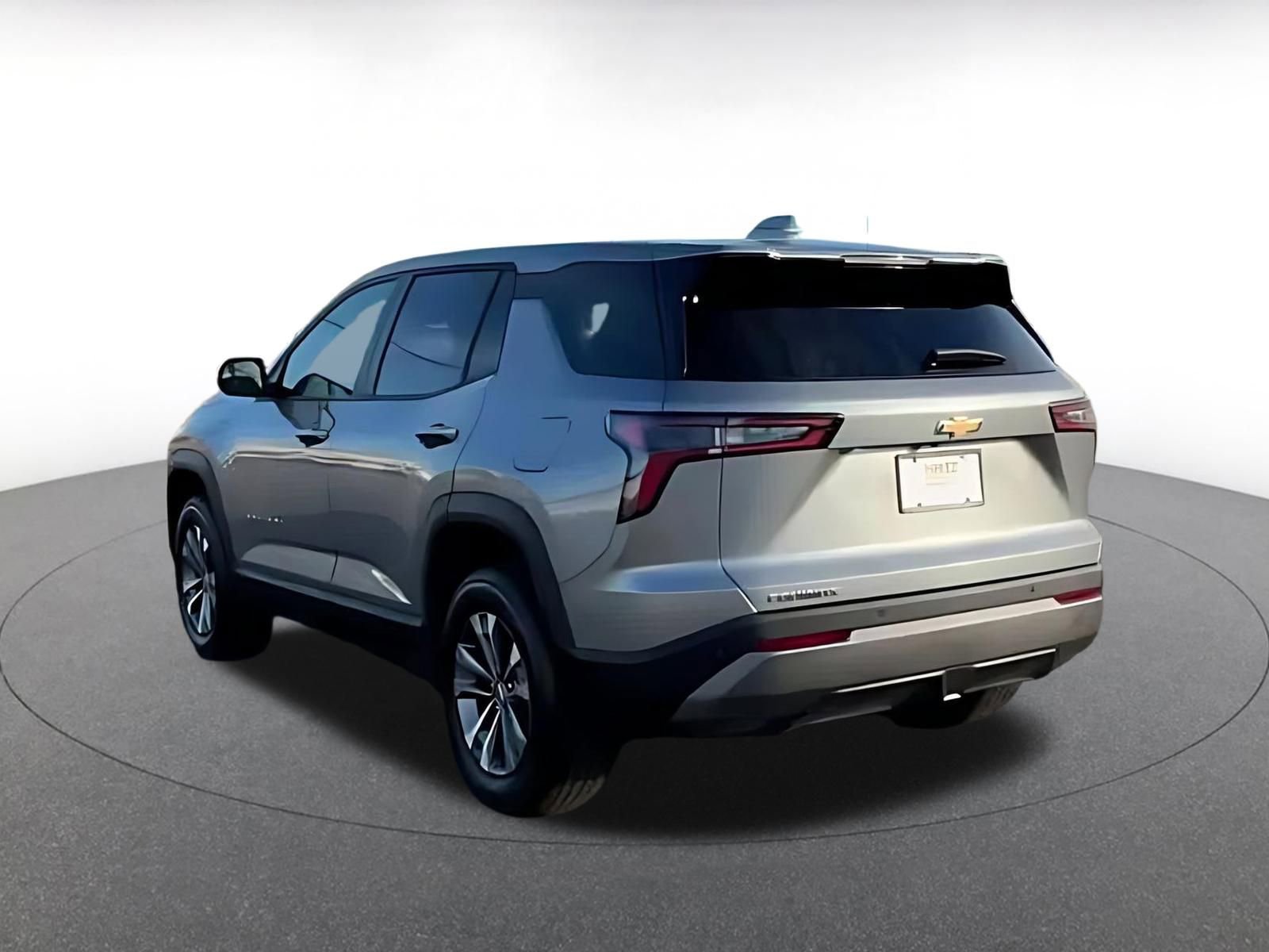 Used 2025 Chevrolet Equinox LT image 12