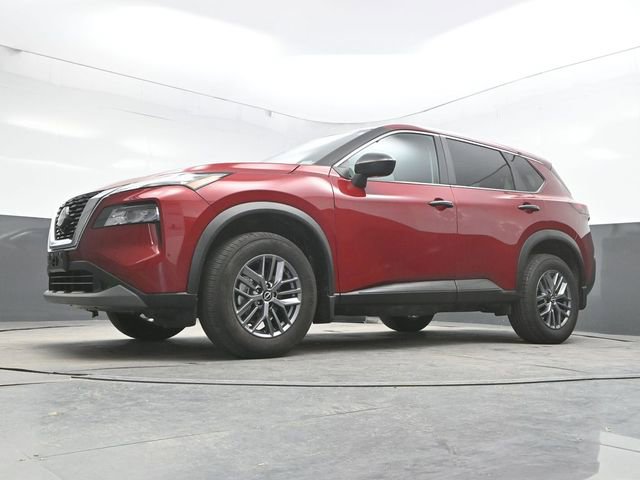 Used 2023 Nissan Rogue S AWD/4WD image 31