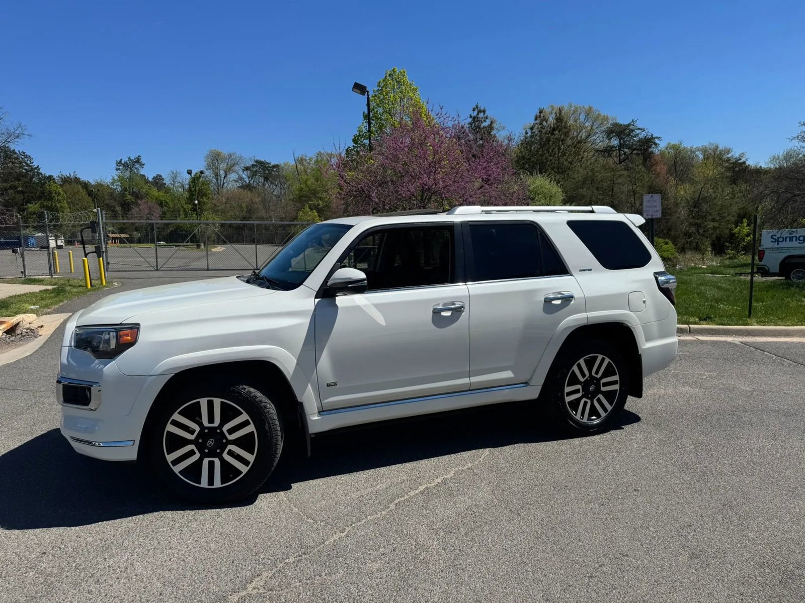 Used 2017 Toyota 4Runner Limited image 8