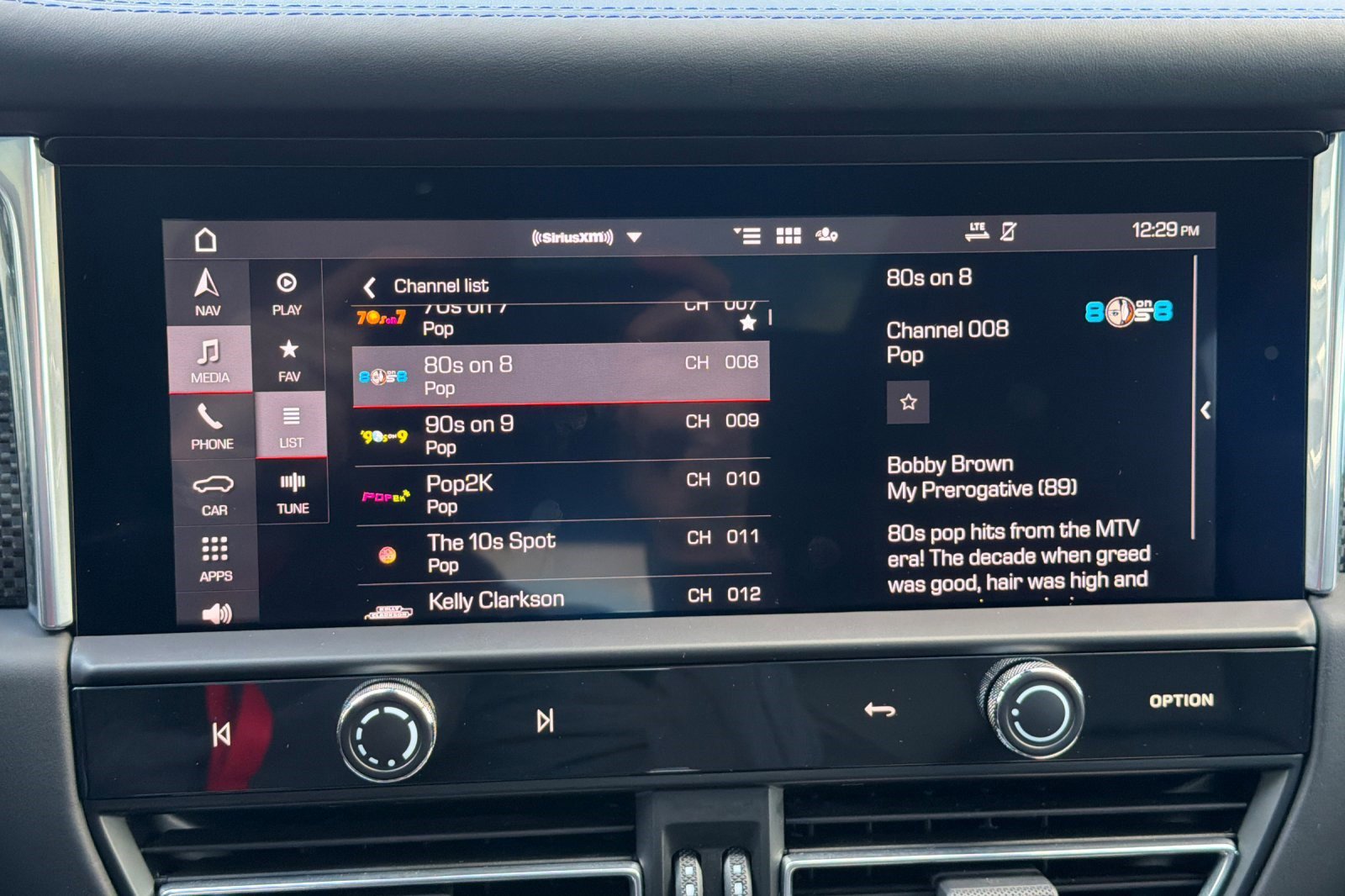 Used 2025 Porsche Macan GTS image 25