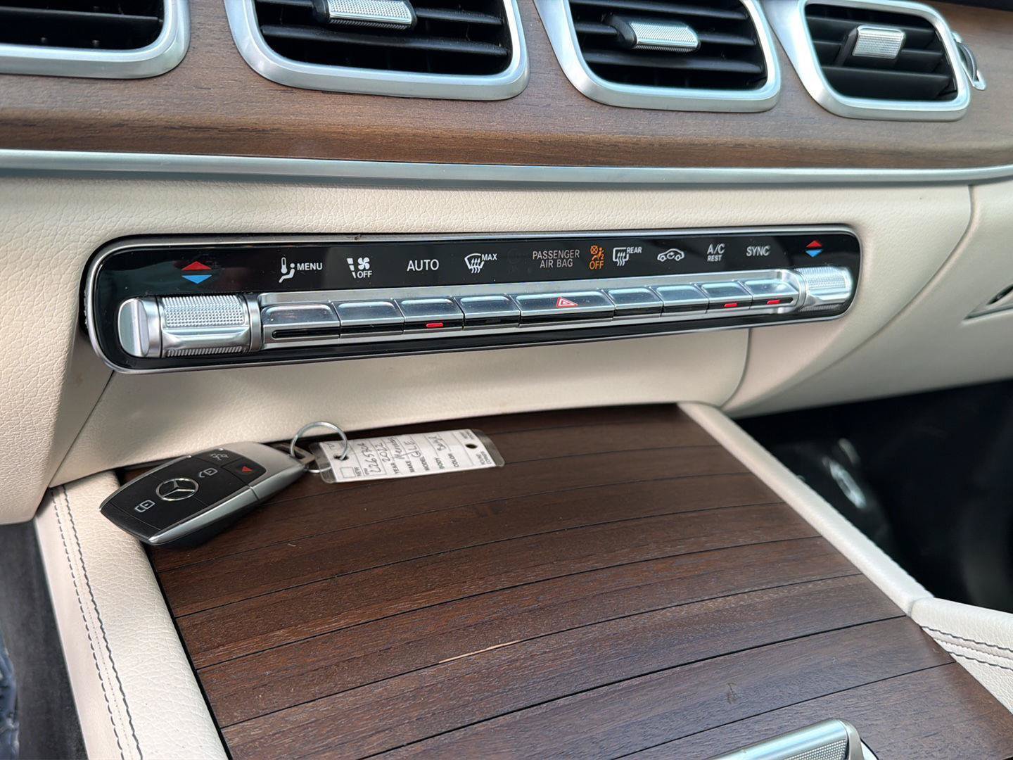 Used 2022 Mercedes-Benz GLE 350 image 27