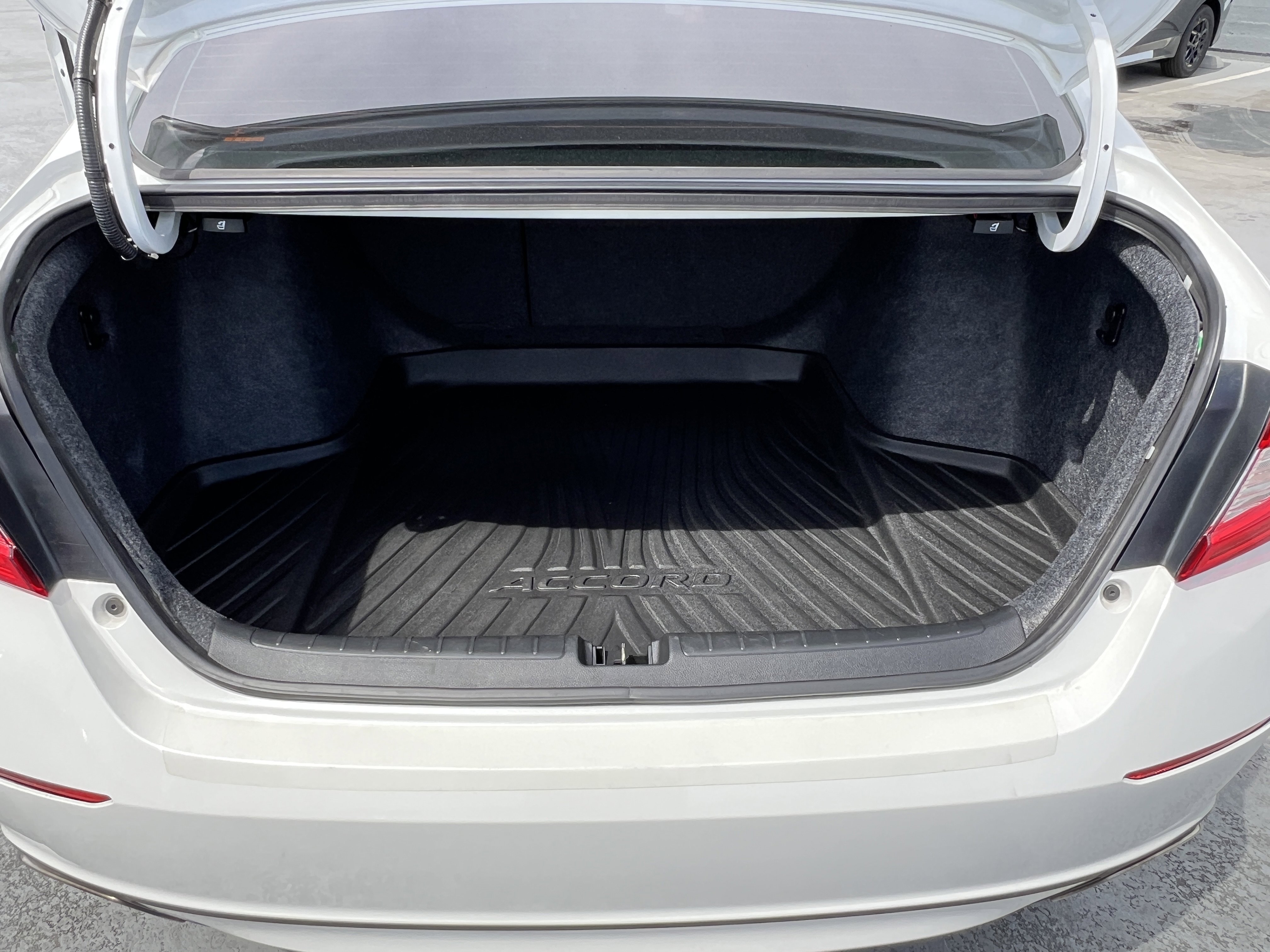 Used 2022 Honda Accord Sport image 21