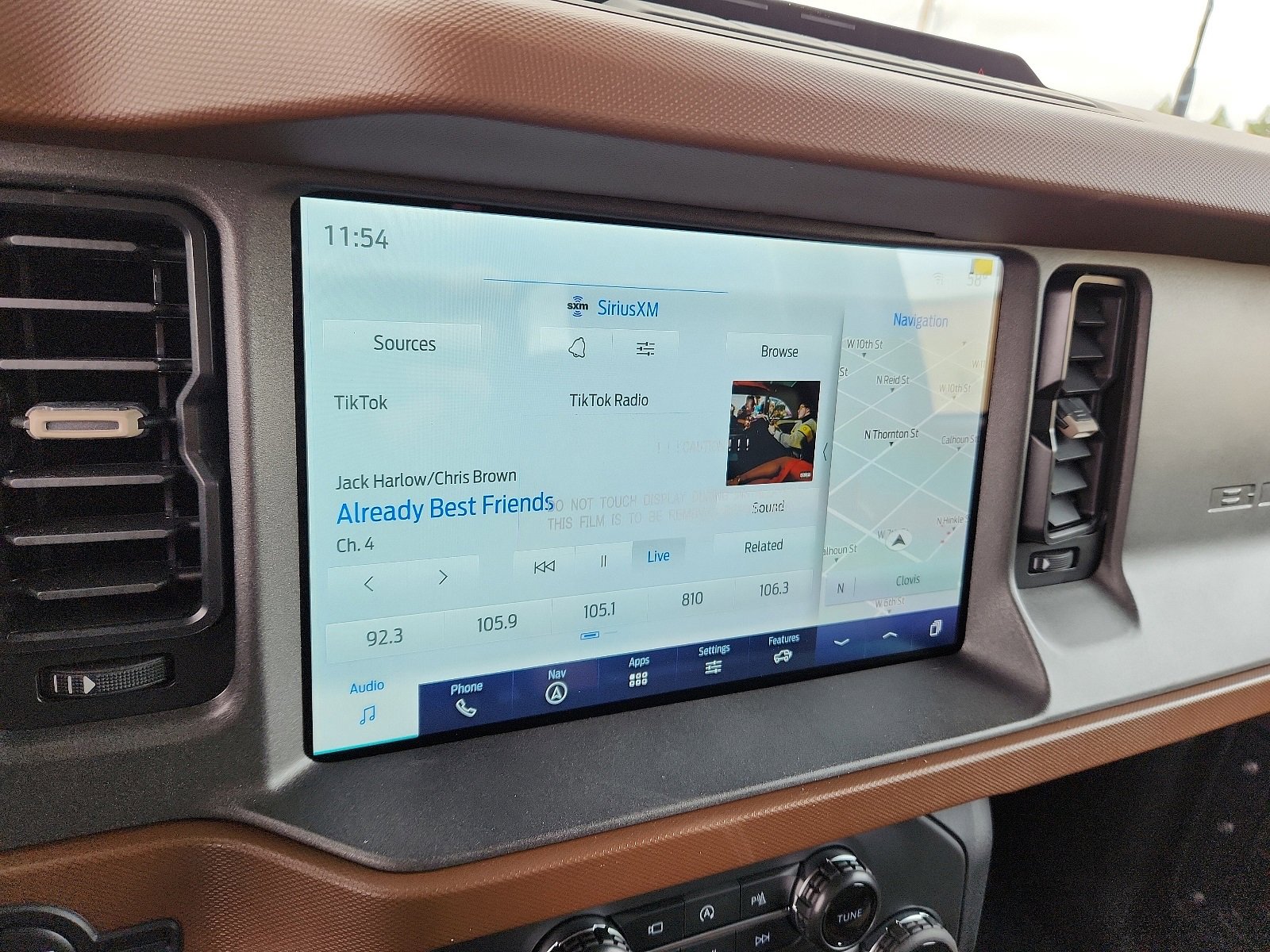 New 2024 Ford Bronco Outer Banks image 13