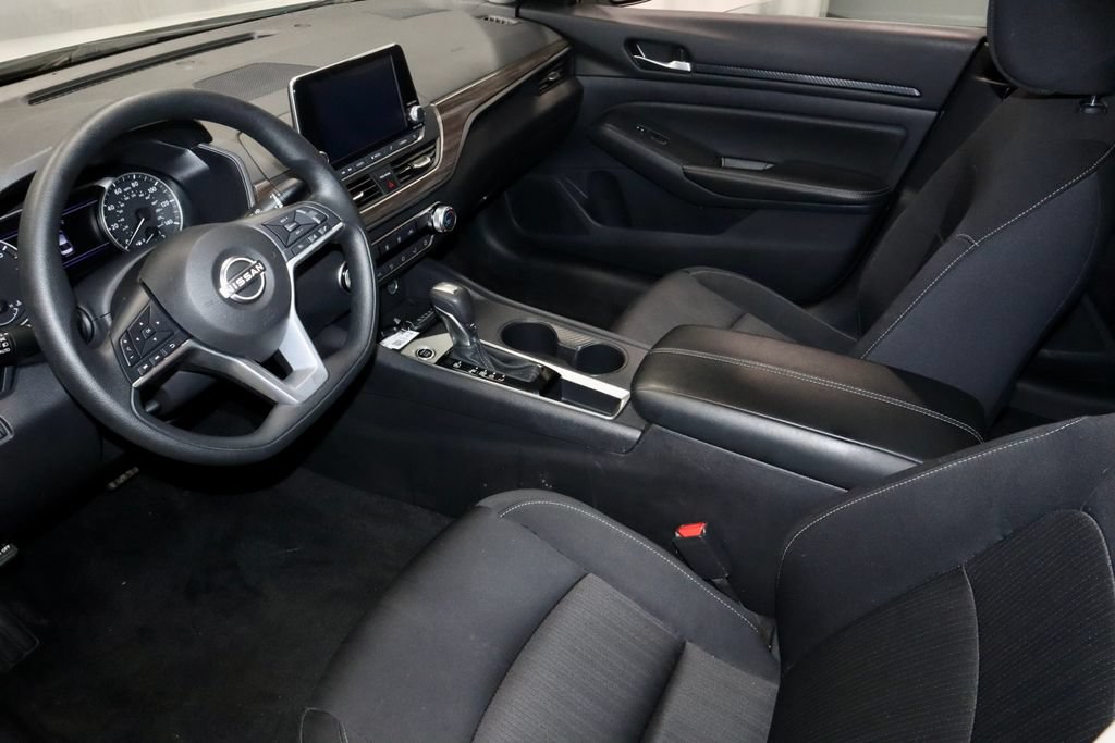 Certified 2025 Nissan Altima 2.5 SV FWD image 20