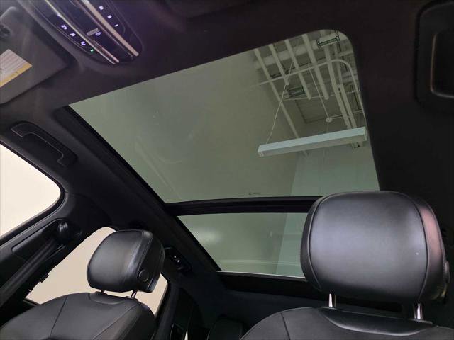Used 2023 Porsche Cayenne AWD/4WD image 24