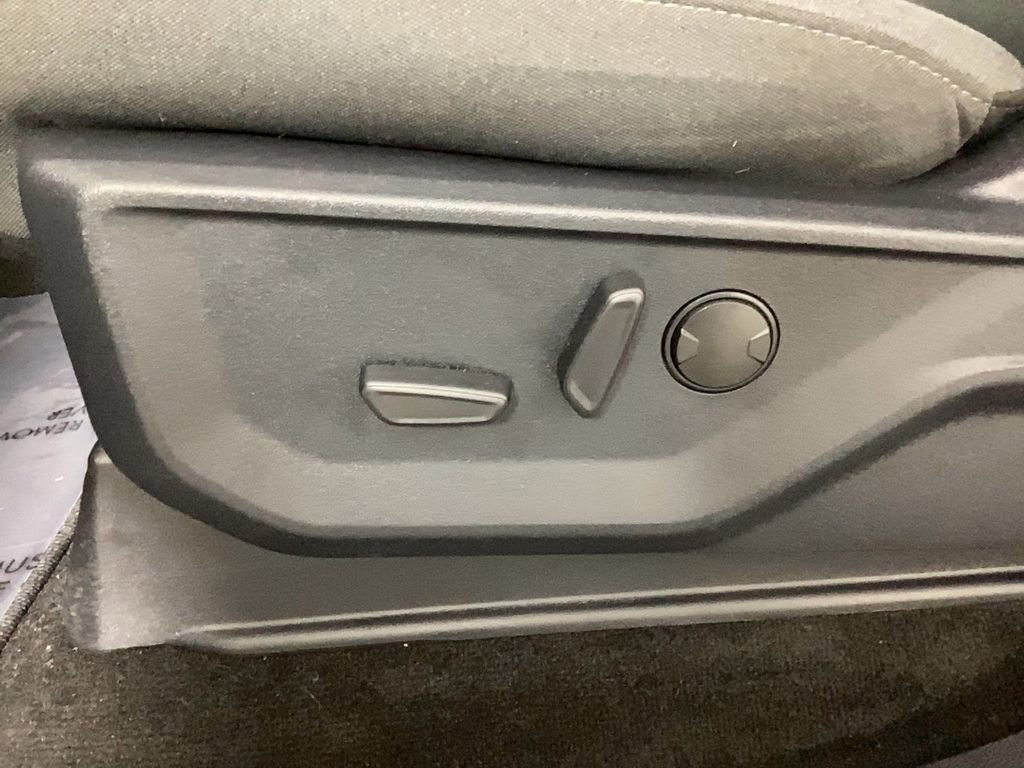 Used 2022 Ford F150 XLT w/ Equipment Group 302A High image 14