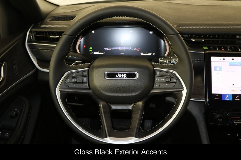 New 2025 Jeep Grand Cherokee Limited w/ Black Appearance Package image 7