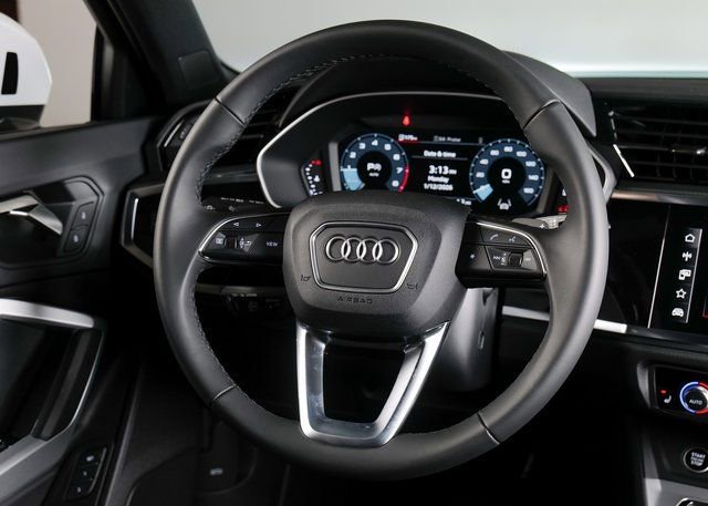 New 2025 Audi Q3 2.0T Premium image 13