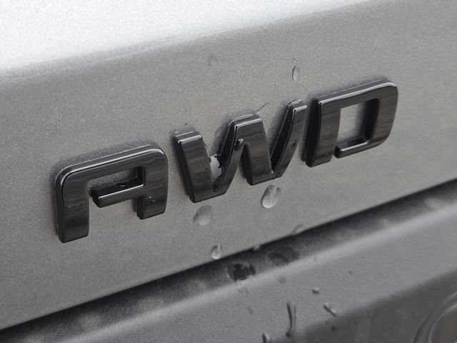 New 2027 Chevrolet Equinox RS w/ Safety and Technology Package AWD/4WD image 5