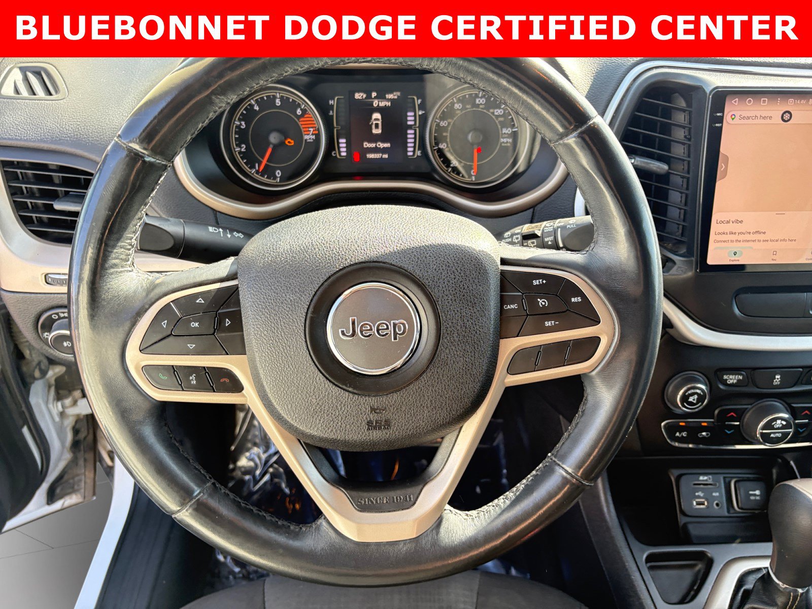 Used 2017 Jeep Cherokee Latitude w/ Comfort/Convenience Group FWD image 13