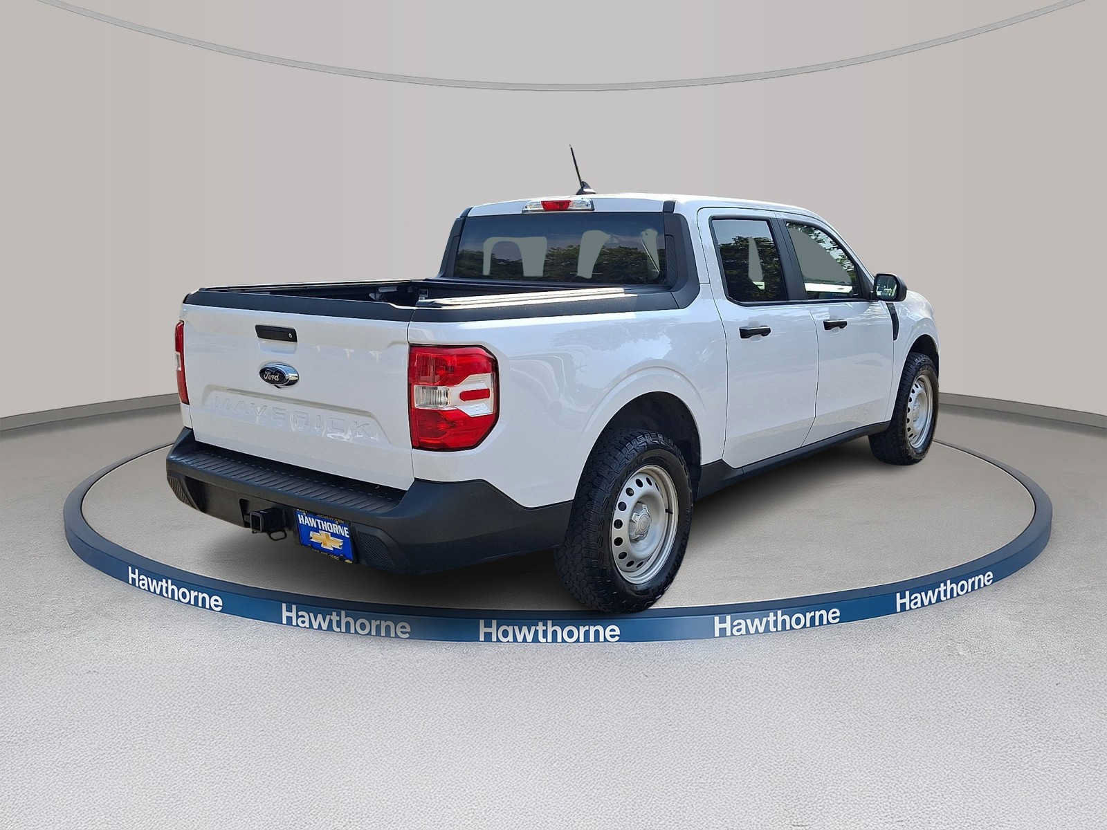 Used 2024 Ford Maverick XL FWD image 4