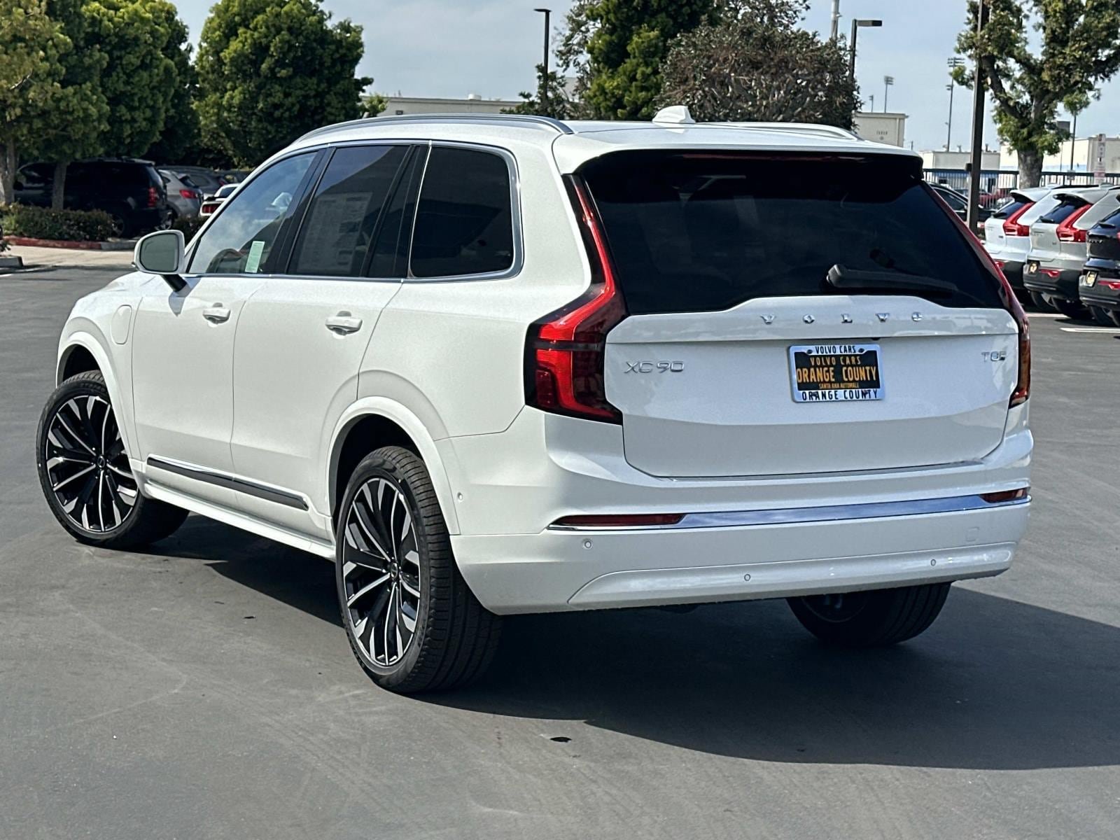 New 2026 Volvo XC90 T8 Ultra w/ Protection Package Premier AWD/4WD image 5