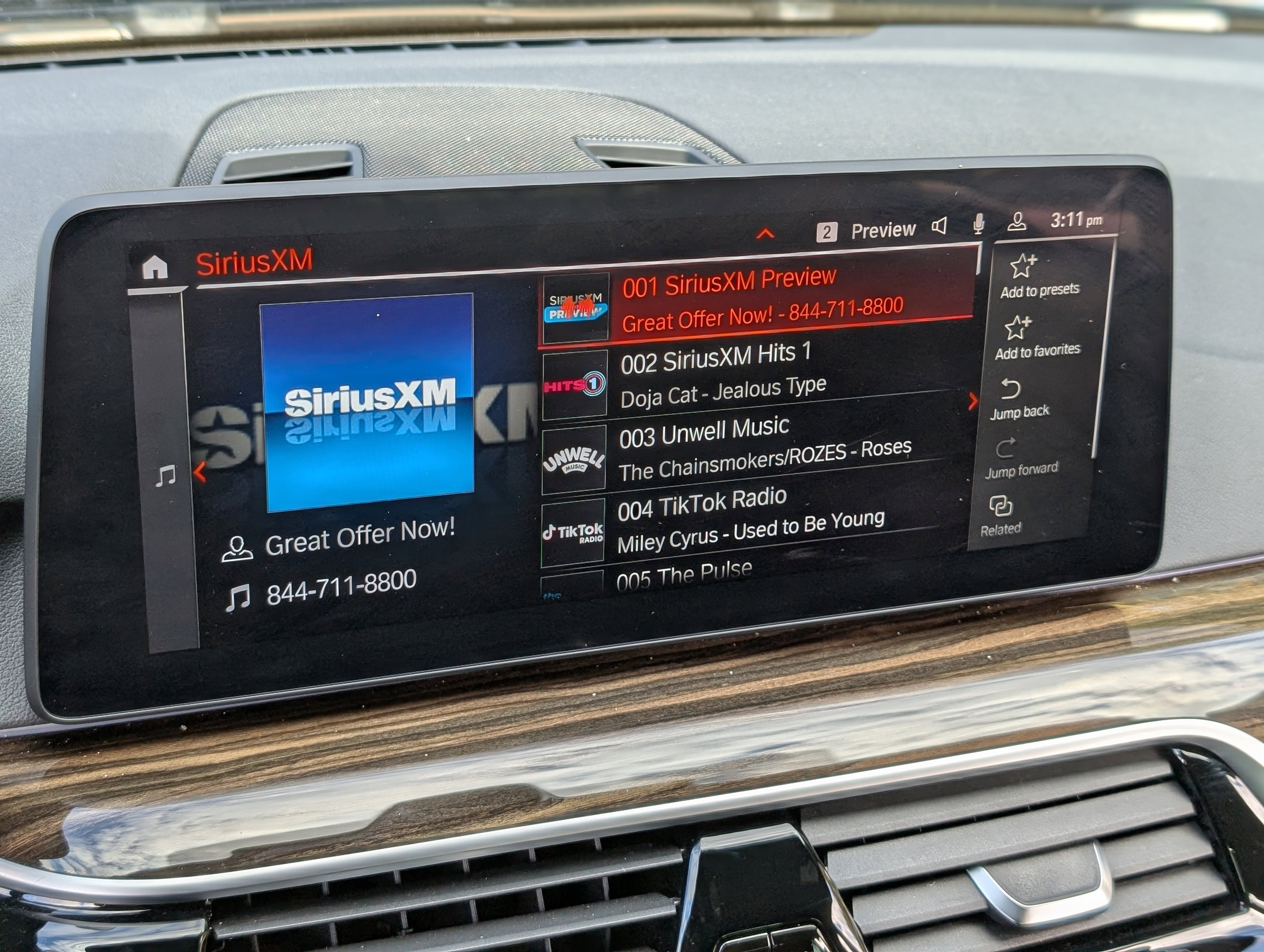 Used 2022 BMW 530i w/ M Sport Package image 31