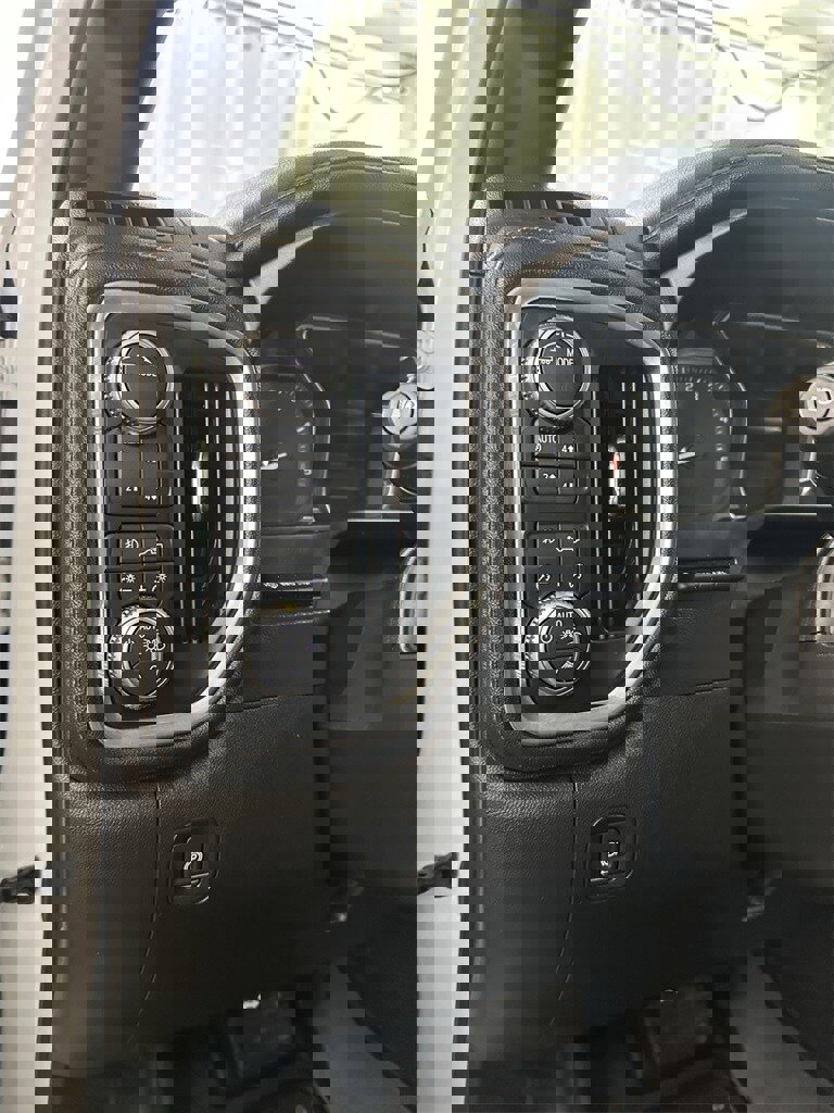 Used 2021 GMC Sierra 2500 AT4 w/ AT4 Premium Plus Package image 15