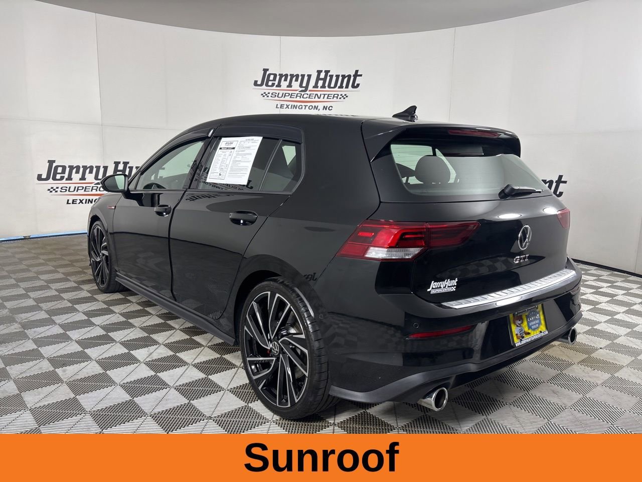 Used 2024 Volkswagen GTI Autobahn image 7
