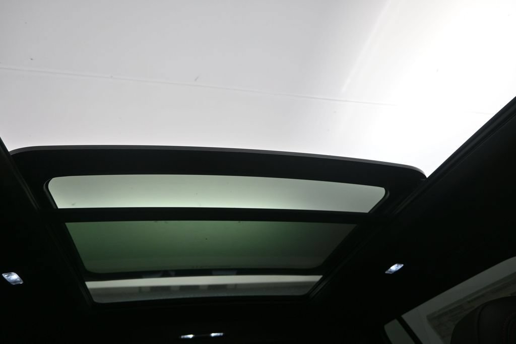 New 2026 Chevrolet Traverse RS w/ LPO, Floor Liner Package FWD image 26