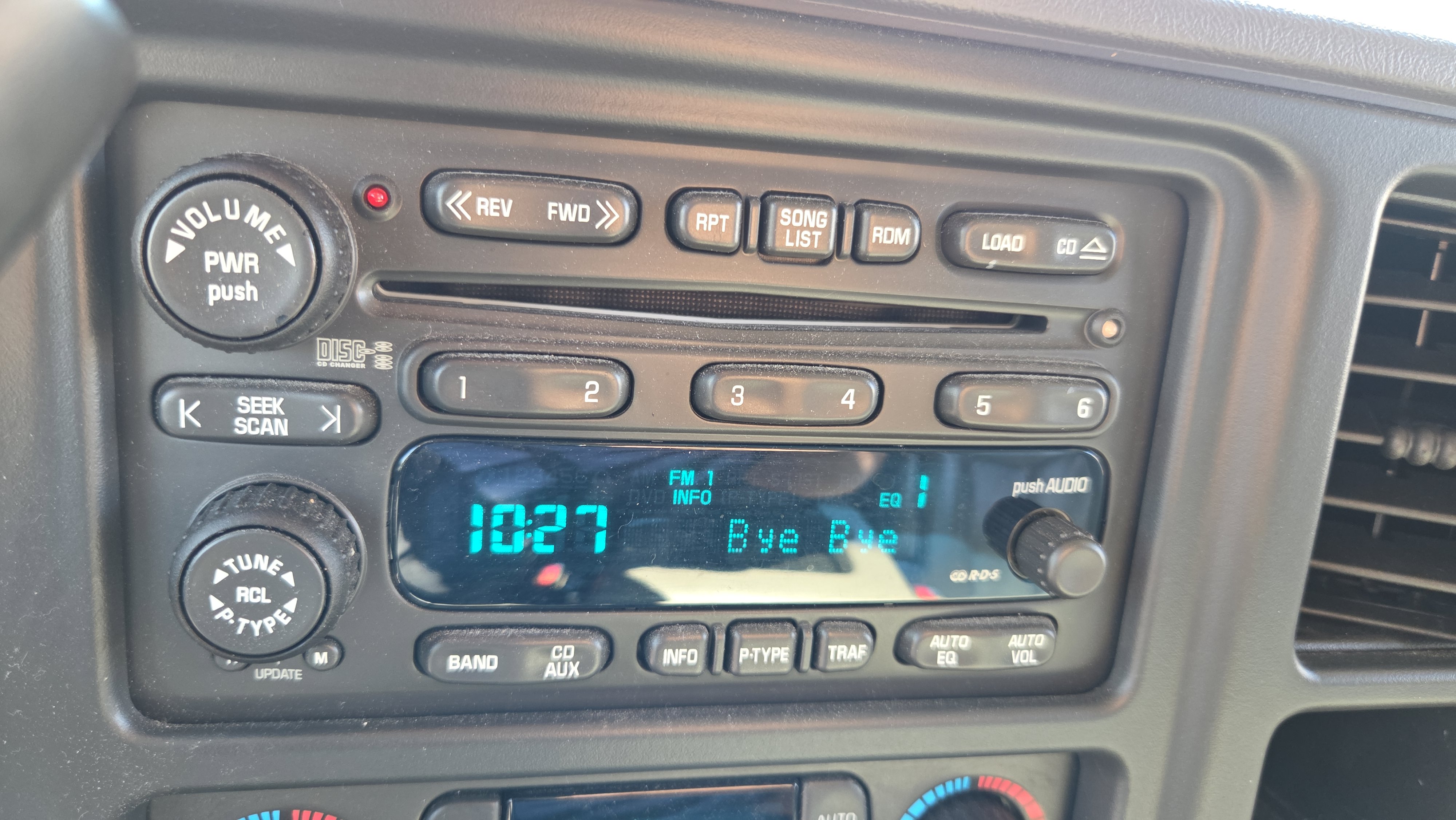 Used 2003 Chevrolet Tahoe LT RWD image 18