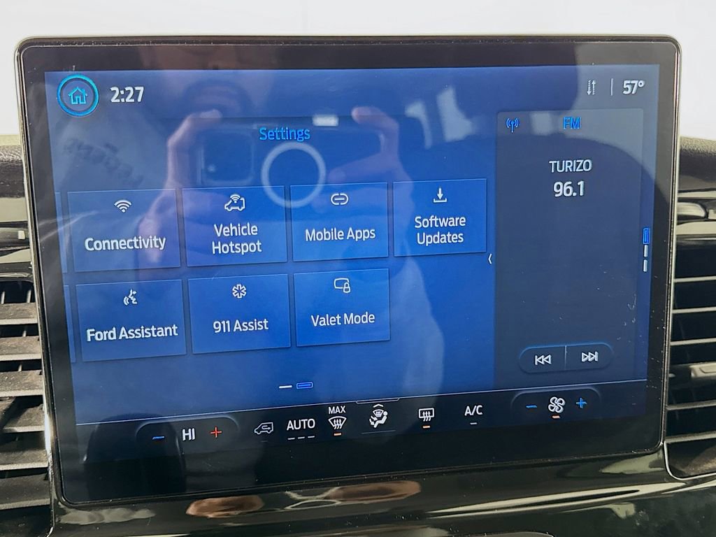 Used 2023 Ford Transit 350 XLT image 37