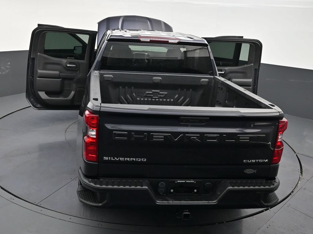 Used 2023 Chevrolet Silverado 1500 Custom RWD image 29