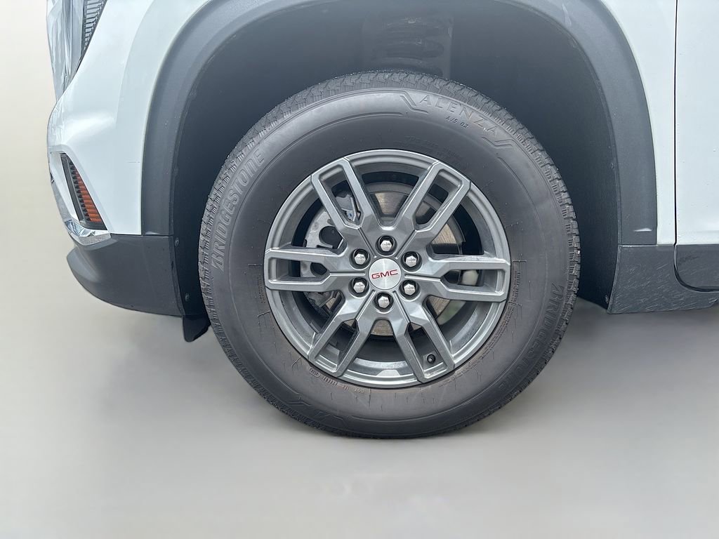 Used 2025 GMC Acadia Elevation FWD image 14
