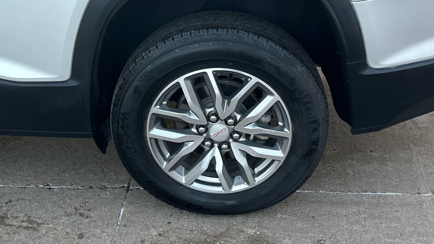 Used 2019 GMC Acadia SLE image 15