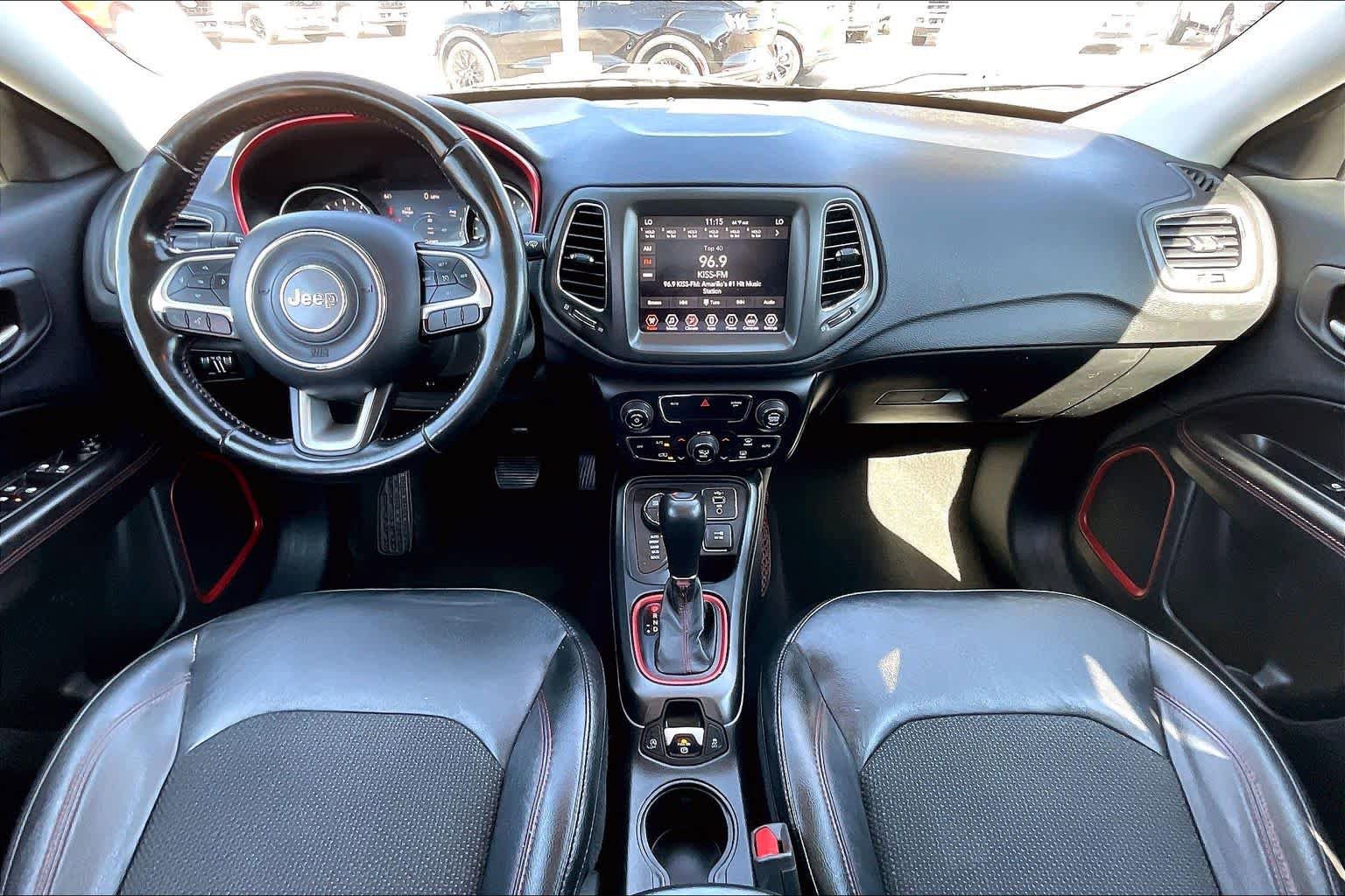 Used 2020 Jeep Compass Trailhawk image 16