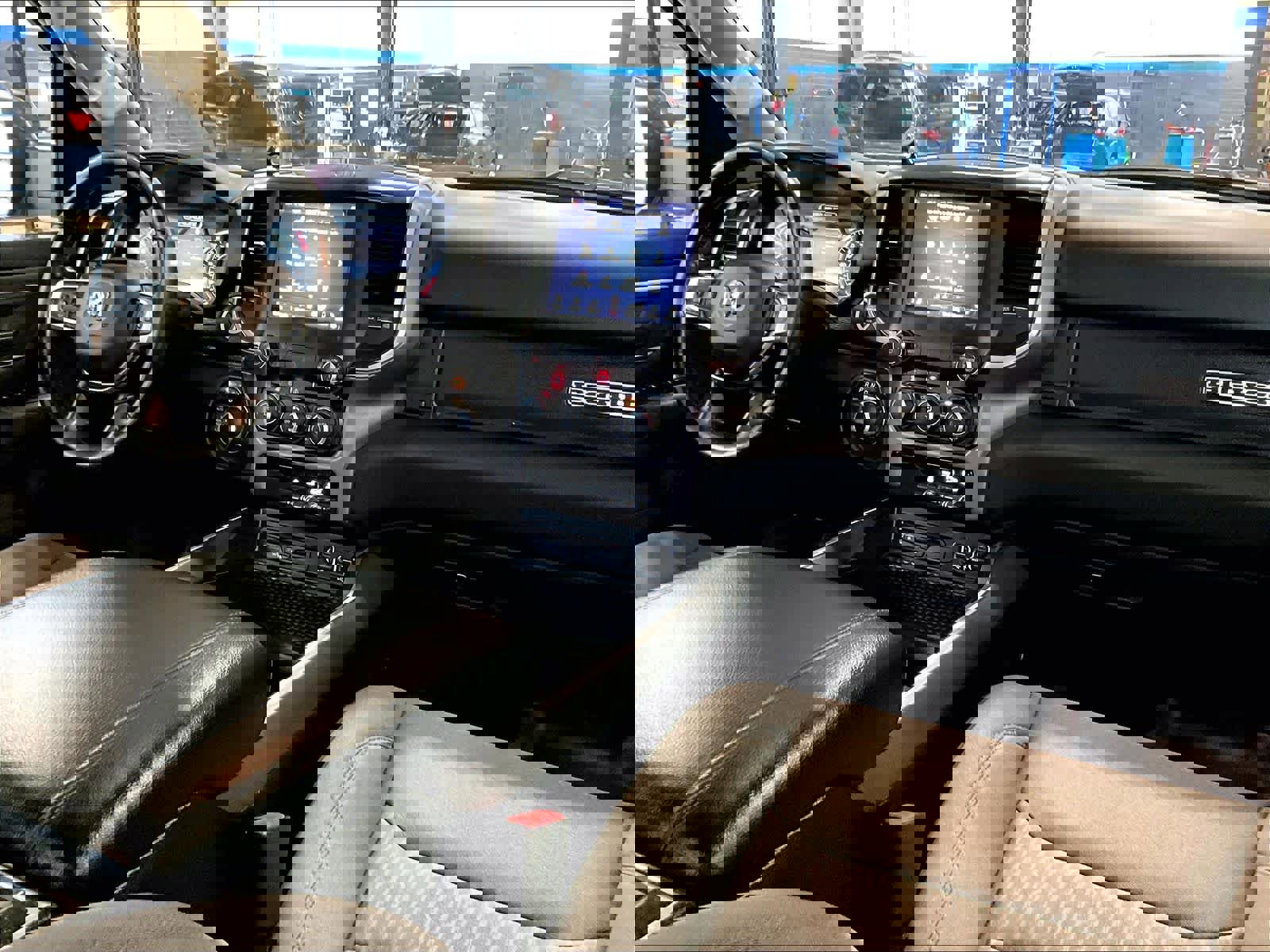 Used 2019 RAM 1500 Big Horn image 14