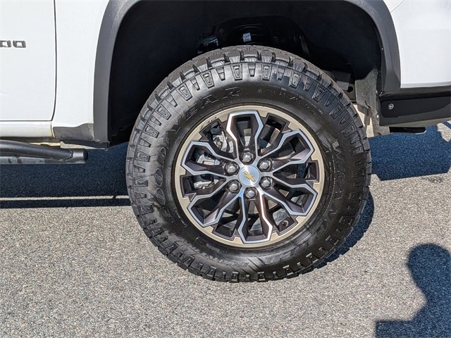 Used 2021 Chevrolet Colorado ZR2 image 13