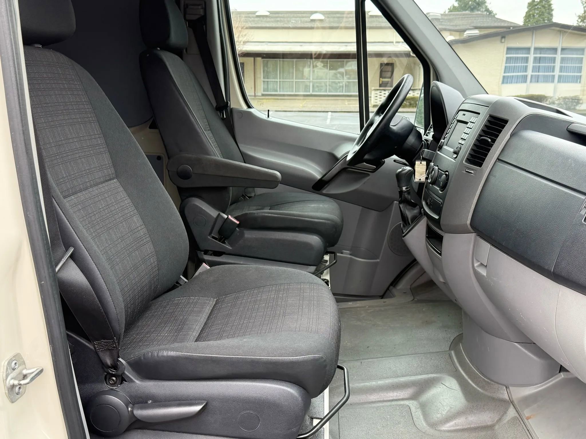 Used 2014 Mercedes-Benz Sprinter 3500 image 15