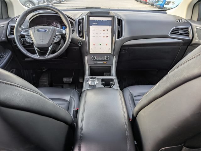 Used 2024 Ford Edge SEL w/ Convenience Package AWD/4WD image 4