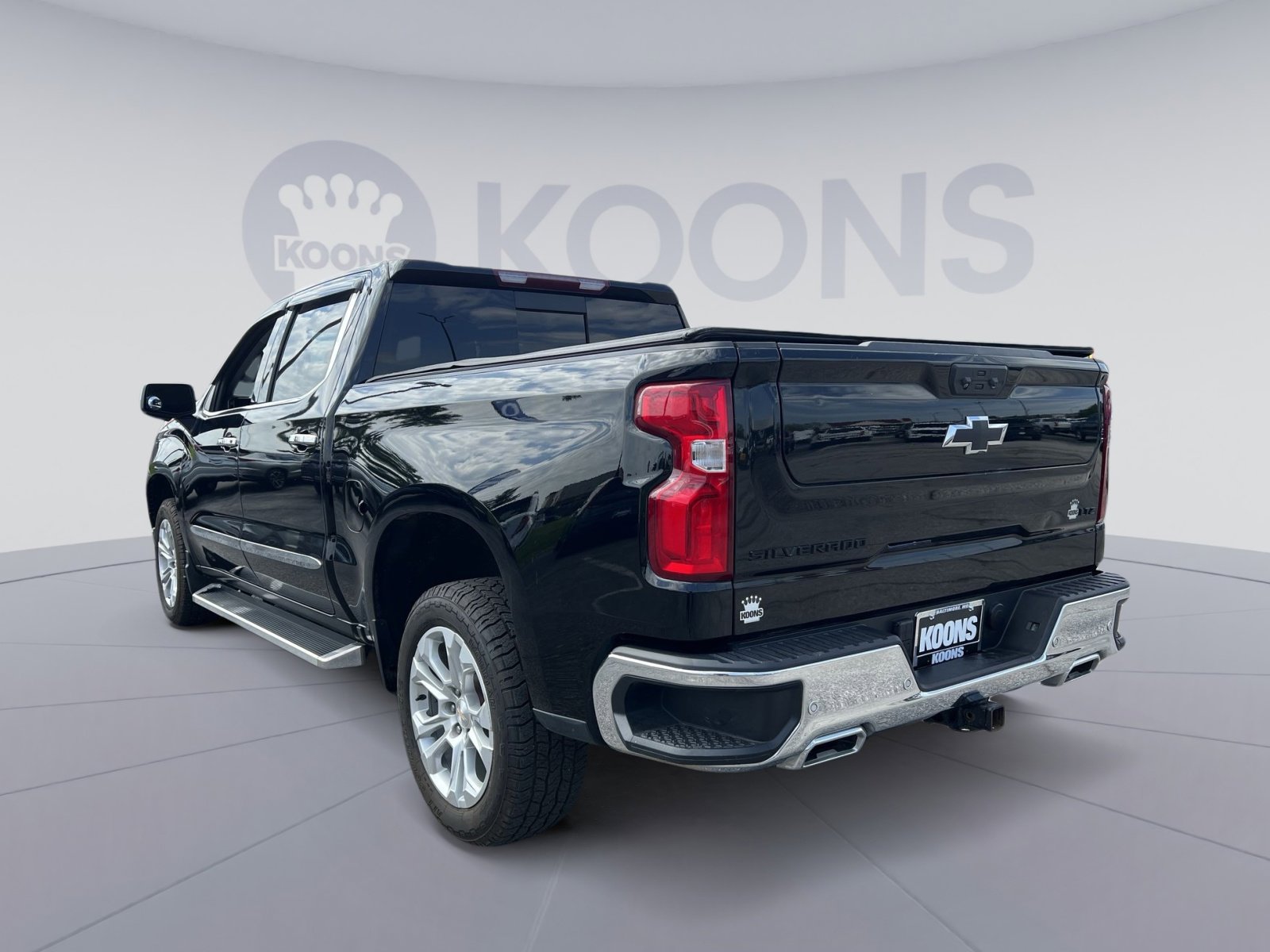 Used 2023 Chevrolet Silverado 1500 LTZ AWD/4WD image 14