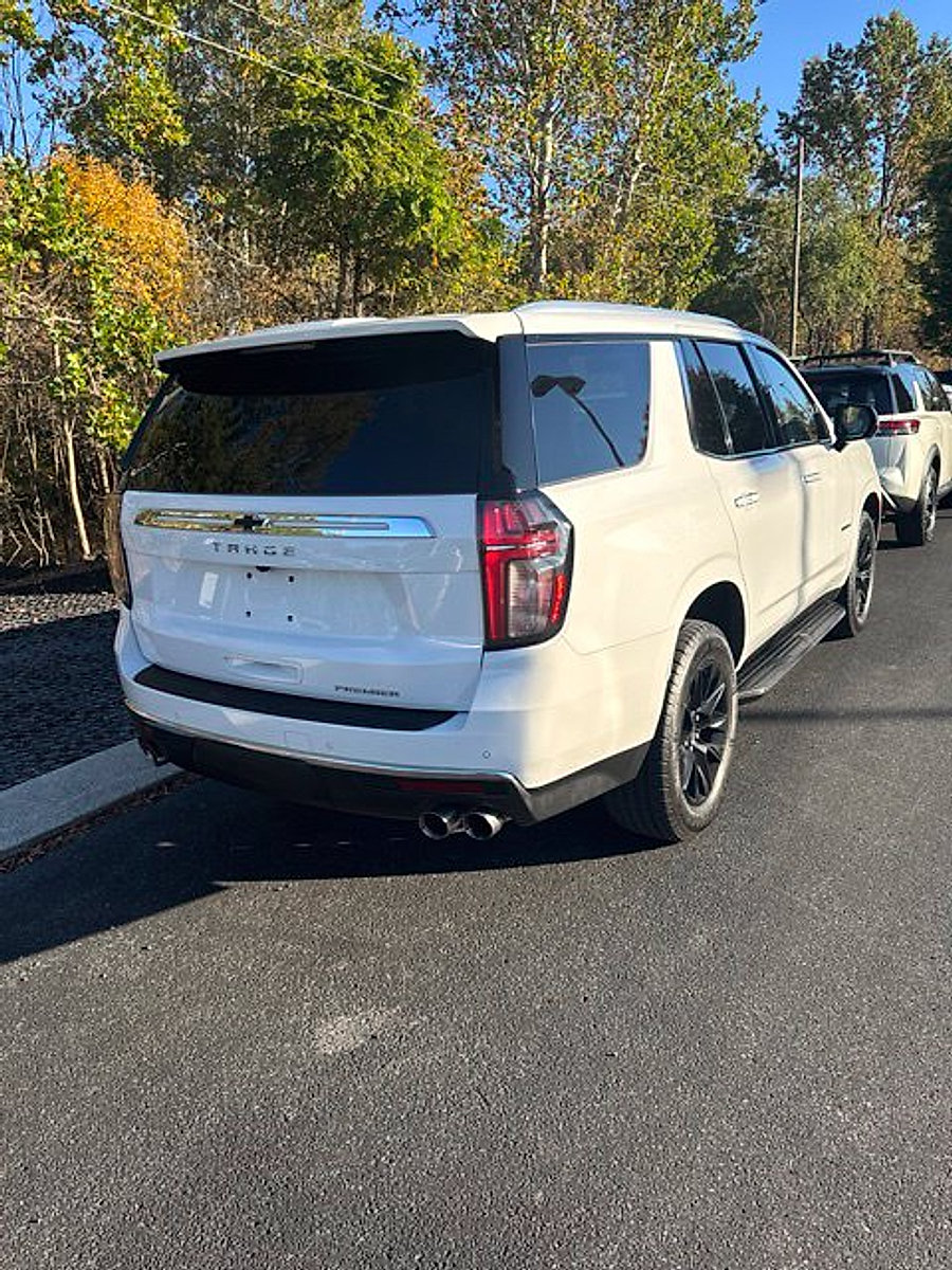 Used 2021 Chevrolet Tahoe Premier AWD/4WD image 3