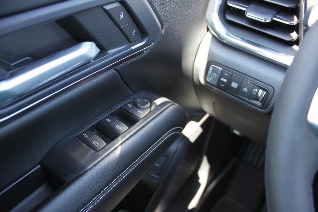 New 2026 GMC Terrain Elevation w/ Elevation Premium Package image 12