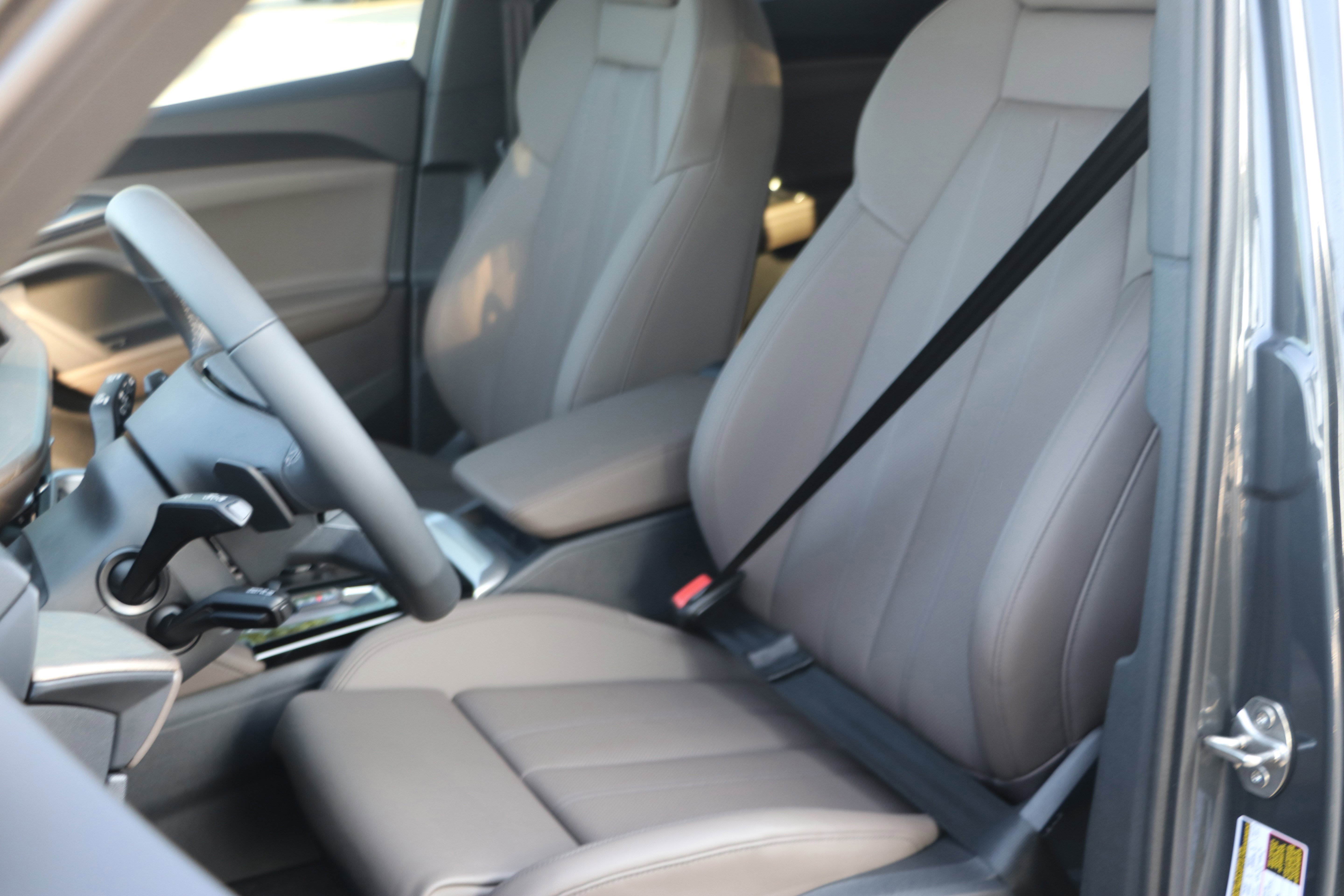 Used 2025 Audi Q5 Premium Plus image 16