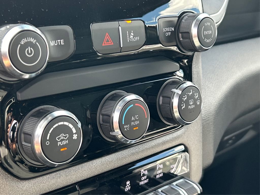 New 2026 RAM 1500 Classic Warlock image 30