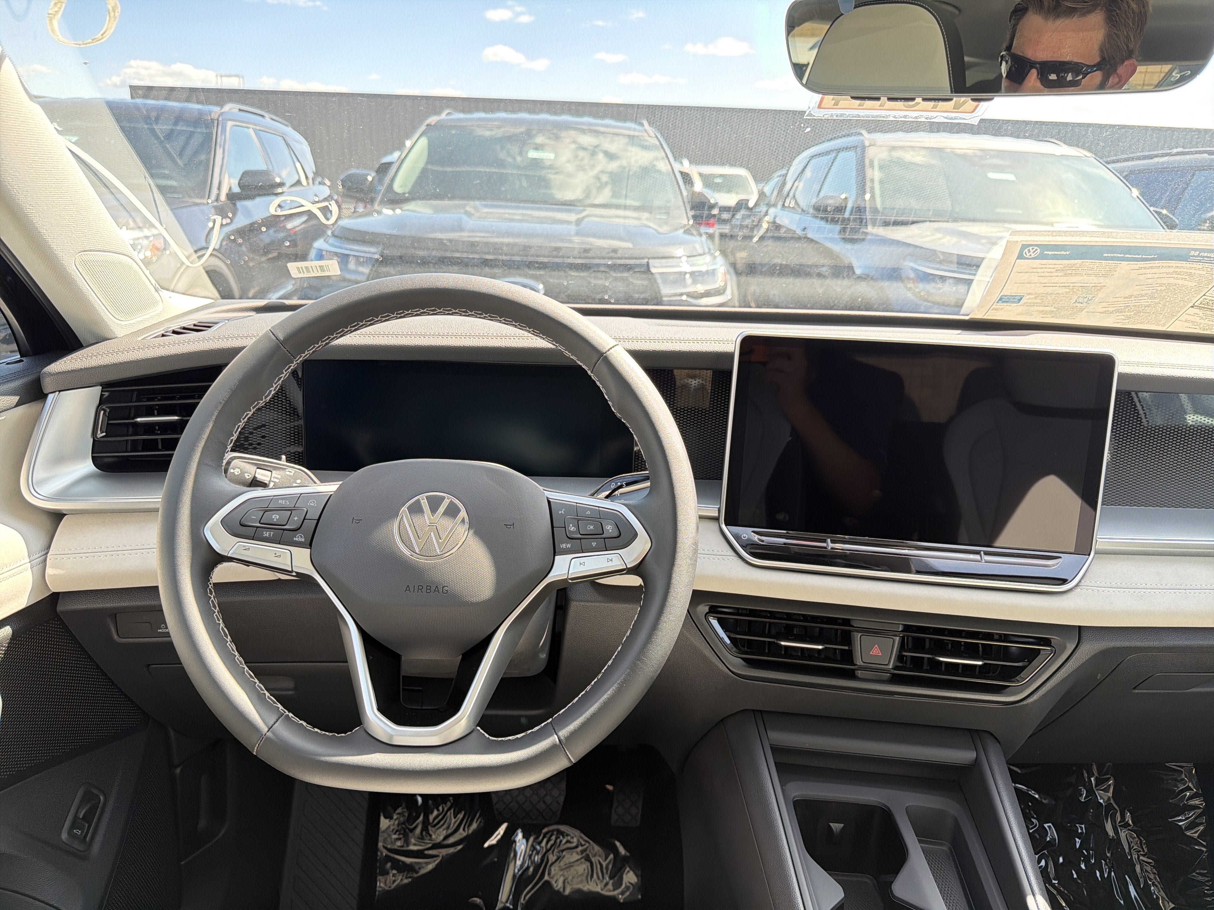 New 2026 Volkswagen Tiguan SE AWD/4WD image 13