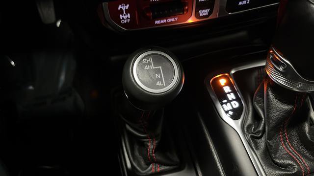 Used 2021 Jeep Wrangler Unlimited Rubicon AWD/4WD image 39