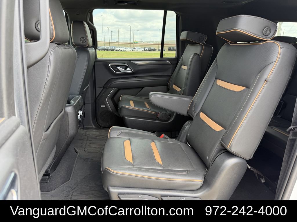 Used 2022 GMC Yukon XL AT4 AWD/4WD image 33