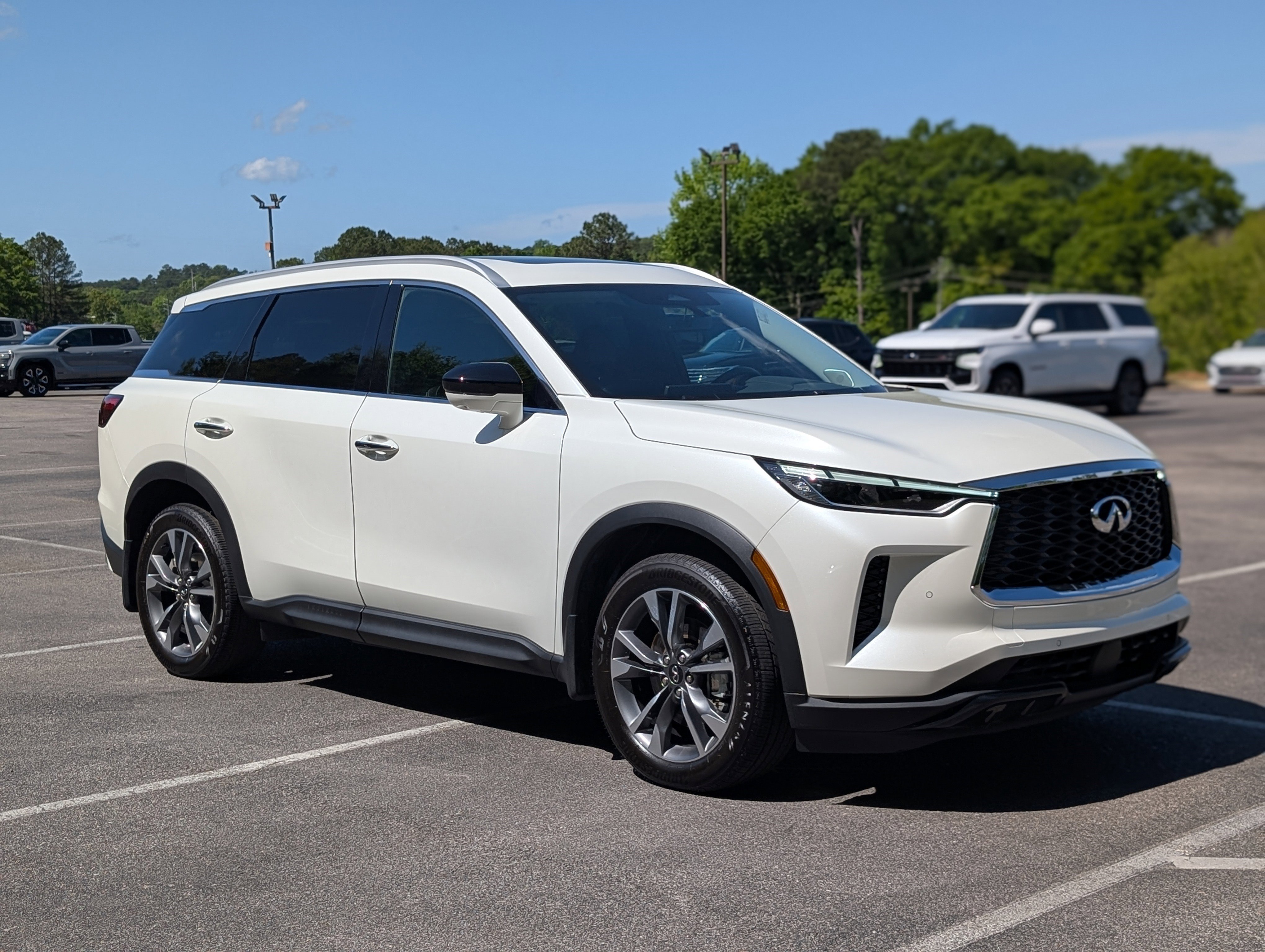 Used 2025 INFINITI QX60 Luxe FWD image 11