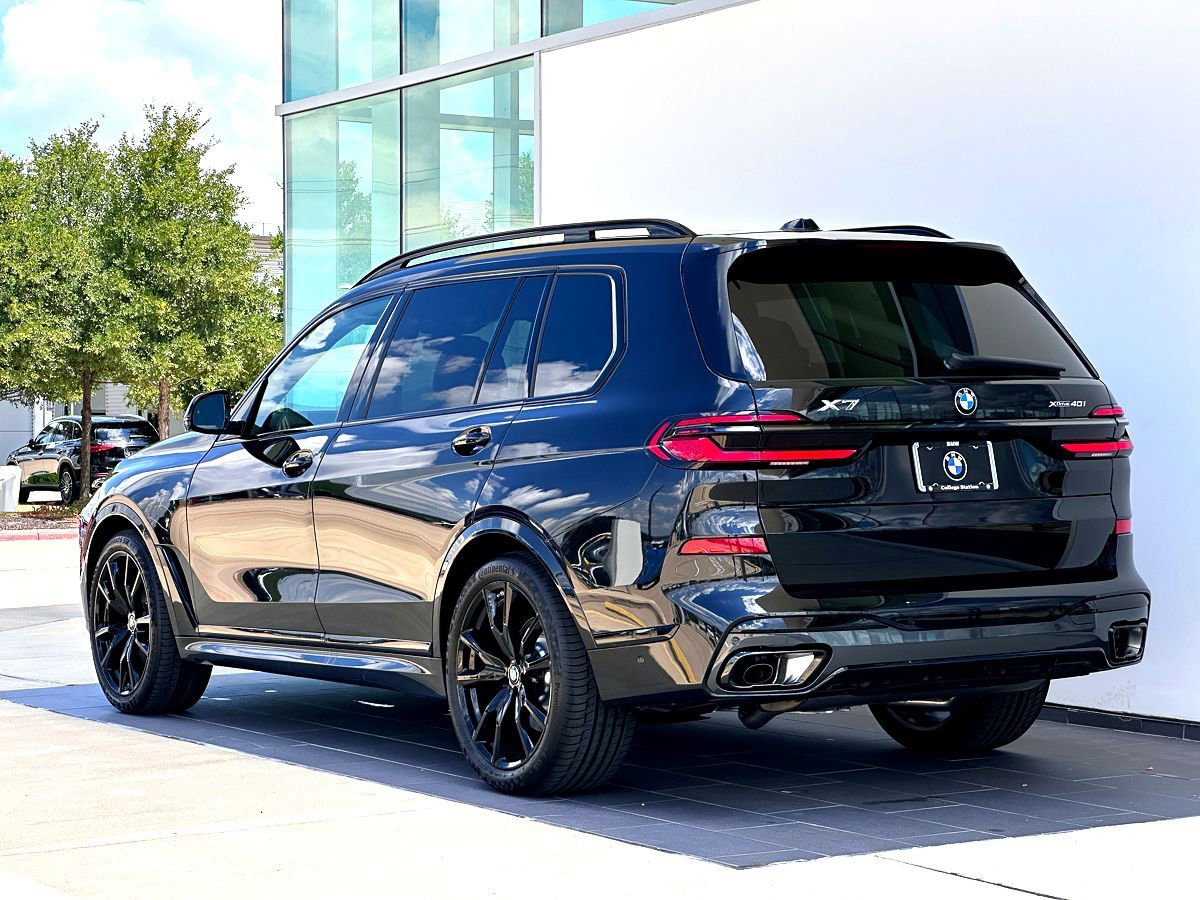 New 2026 BMW X7 xDrive40i w/ M Sport Package image 7