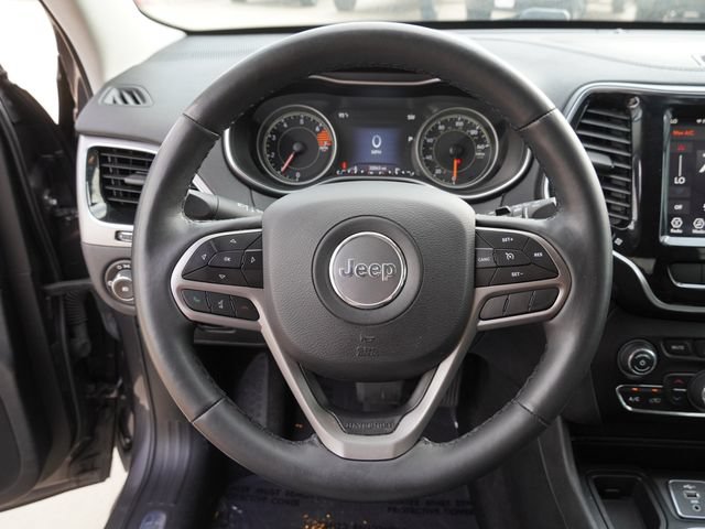 Used 2019 Jeep Cherokee Limited FWD image 27