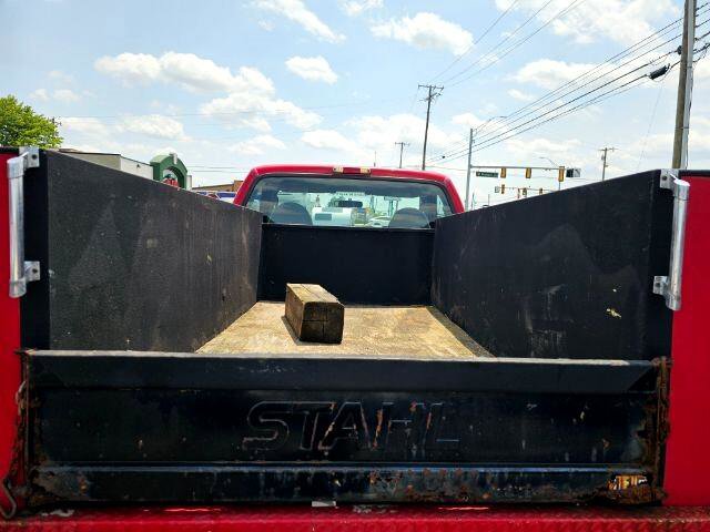 Used 2005 Ford F250 XL image 22